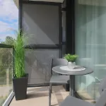 Shellter 117 L - By Jantar Apartman