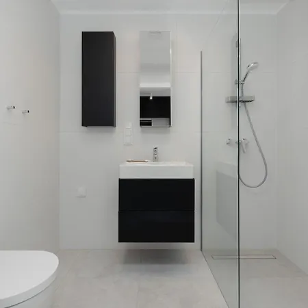 Shellter 117 L - By Jantar *