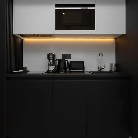 Shellter 117 L - By Jantar Apartment *