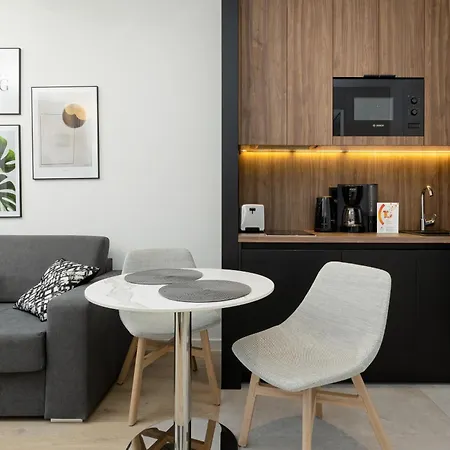 Apartment Shellter 117 L - By Jantar