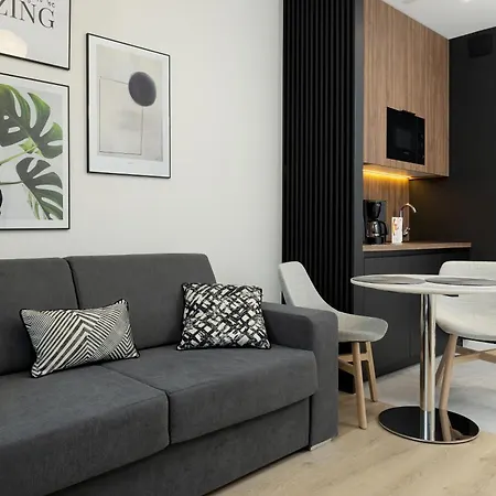 アパート Shellter 117 L - By Jantar ロゴボ