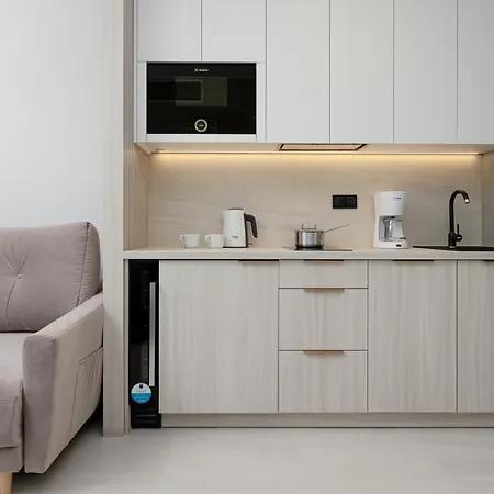 Shellter 117 L - By Jantar ロゴボ