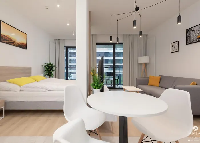 Shellter 117 L - By Jantar רוגובו