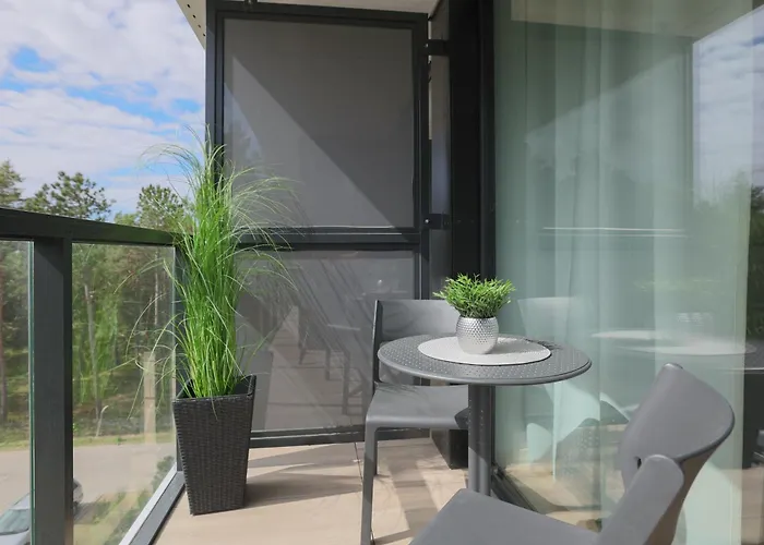 Shellter 117 L - By Jantar Apartman