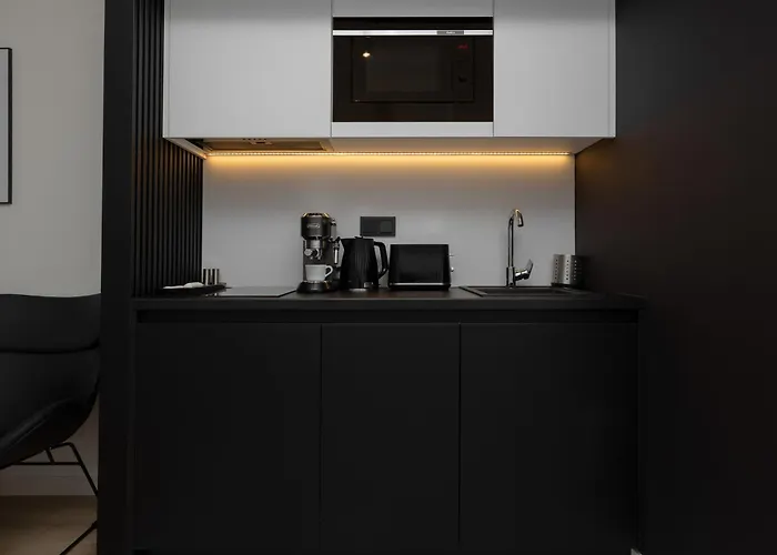 Shellter 117 L - By Jantar דירה *