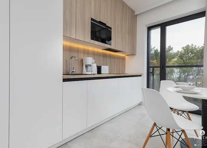 Shellter 117 L - By Jantar דירה רוגובו