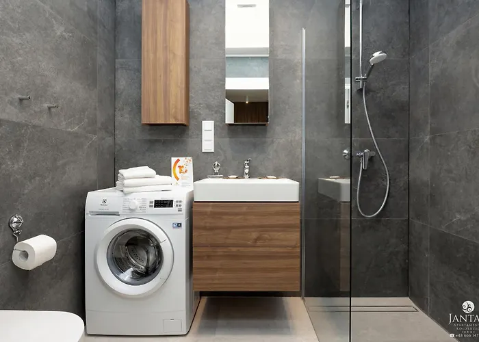 Shellter 117 L - By Jantar *