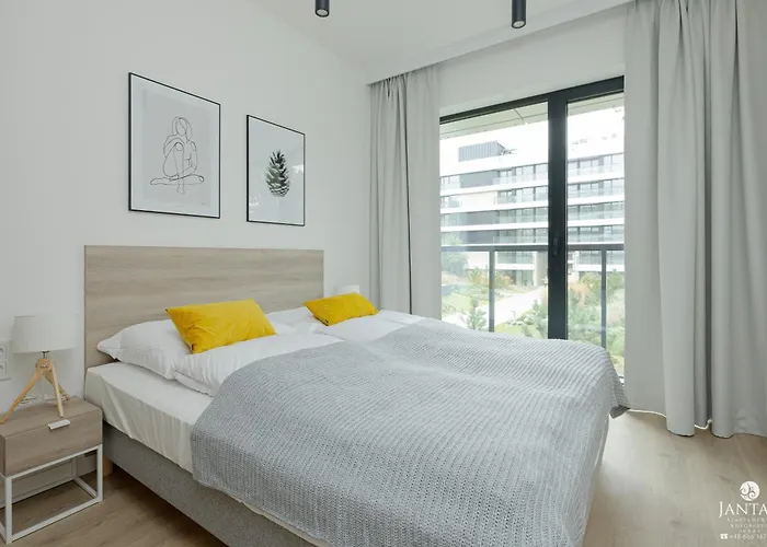 Shellter 117 L - By Jantar Apartman *