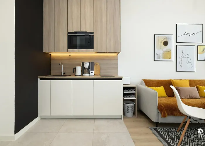 Shellter 117 L - By Jantar דירה *