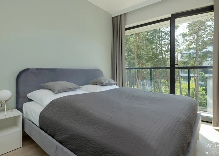 Shellter 117 L - By Jantar *