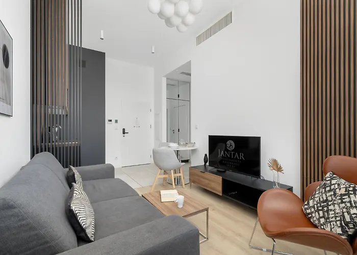 Apartman Shellter 117 L - By Jantar *